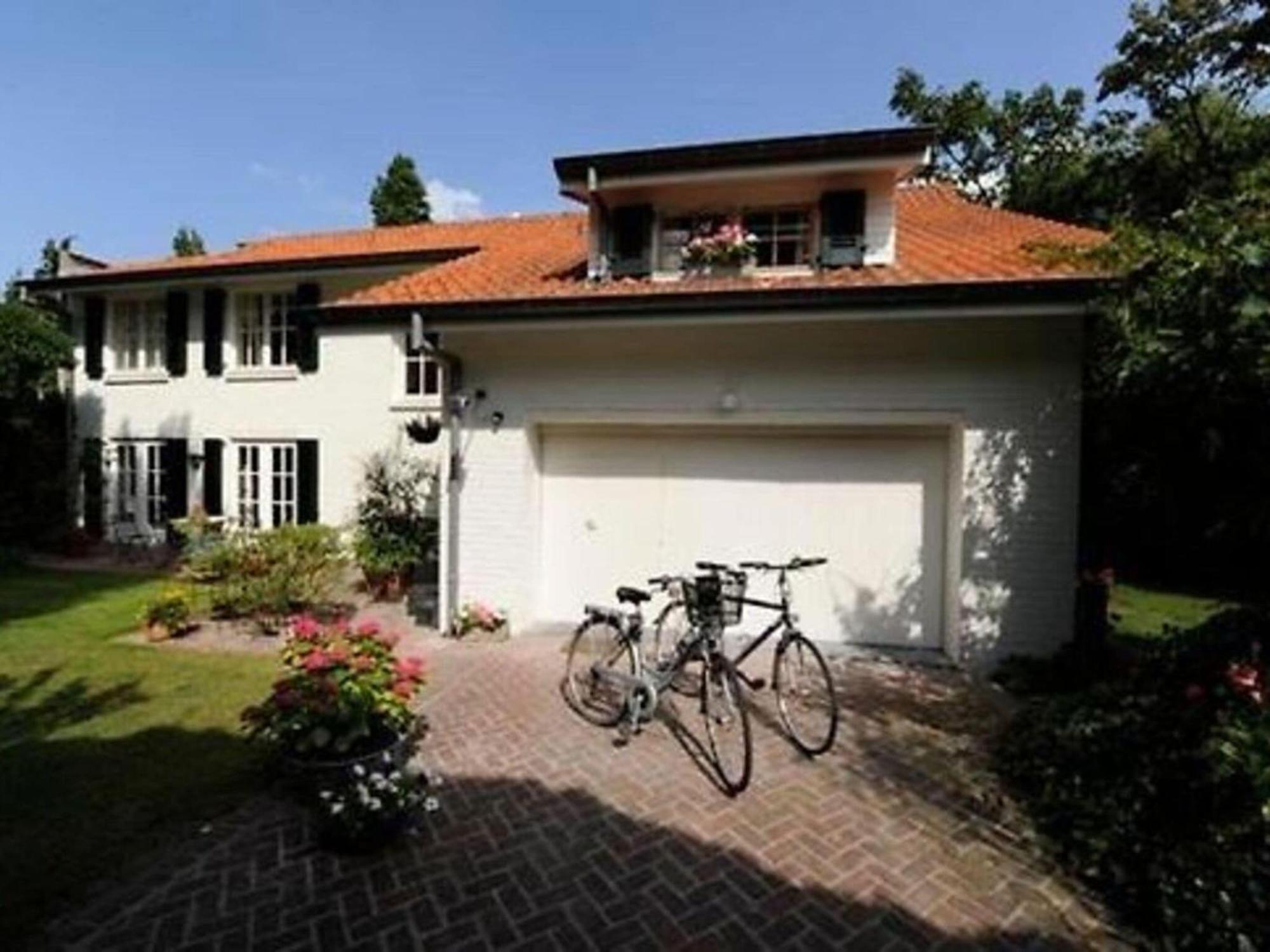 Spacious Holiday Home In The Center Of Ostend Exterior photo